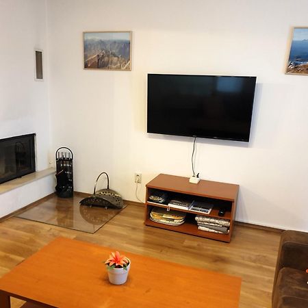 Apartman Slavkov Home & Parking Nová Lesná Eksteriør bilde