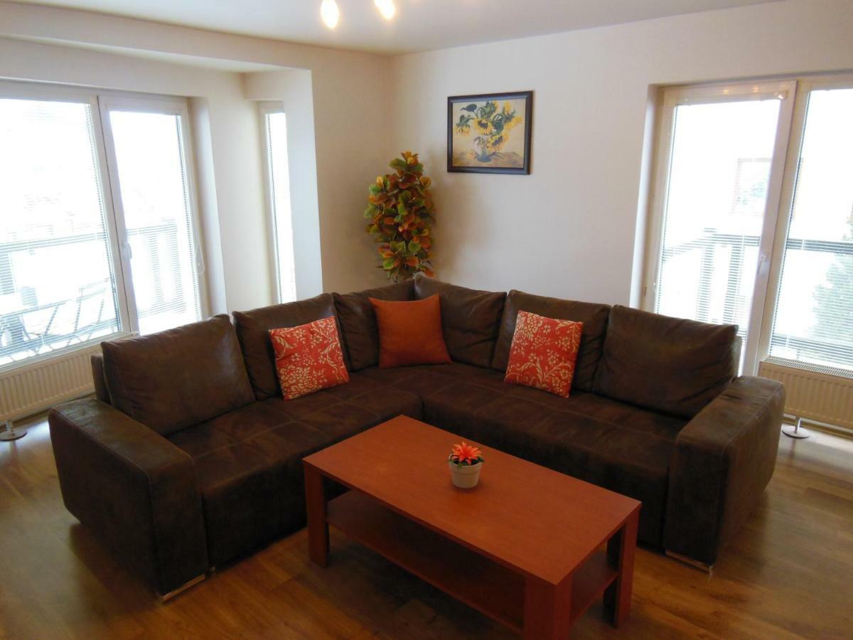 Apartman Slavkov Home & Parking Nová Lesná Eksteriør bilde